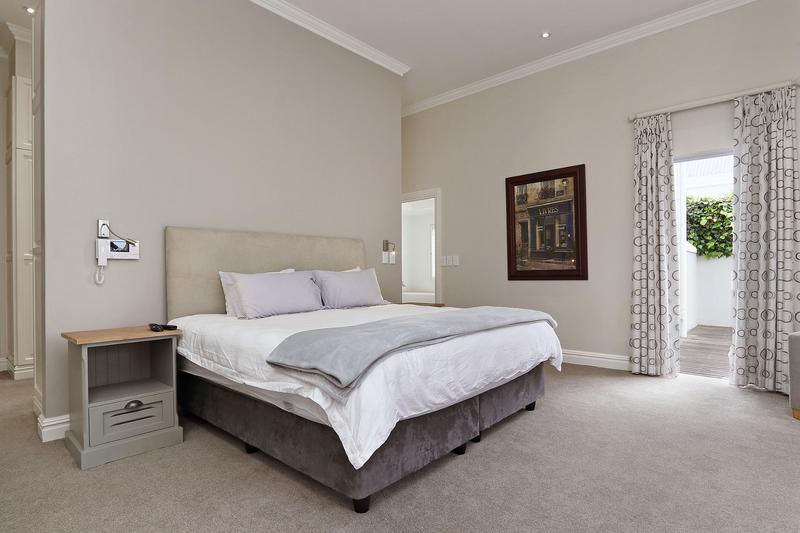 5 Bedroom Property for Sale in Steenberg Estate Western Cape